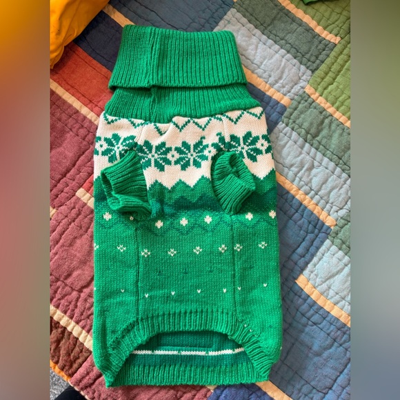 Dog sweater - size medium - Picture 2 of 2